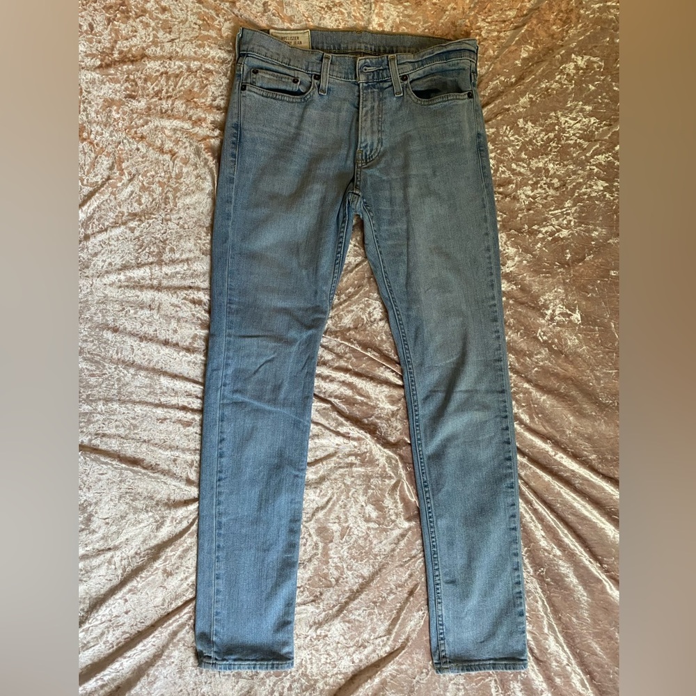 Hollister skinny jeans. 29x32.